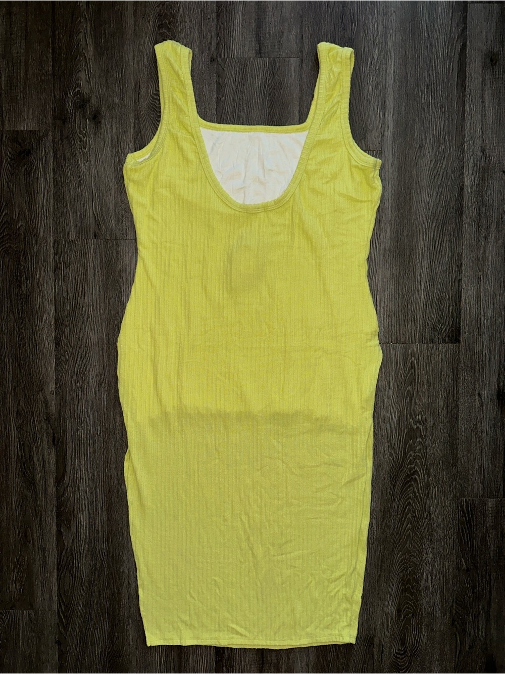 Maliyah Ribbed Midi Dress - Picture 4 of 11